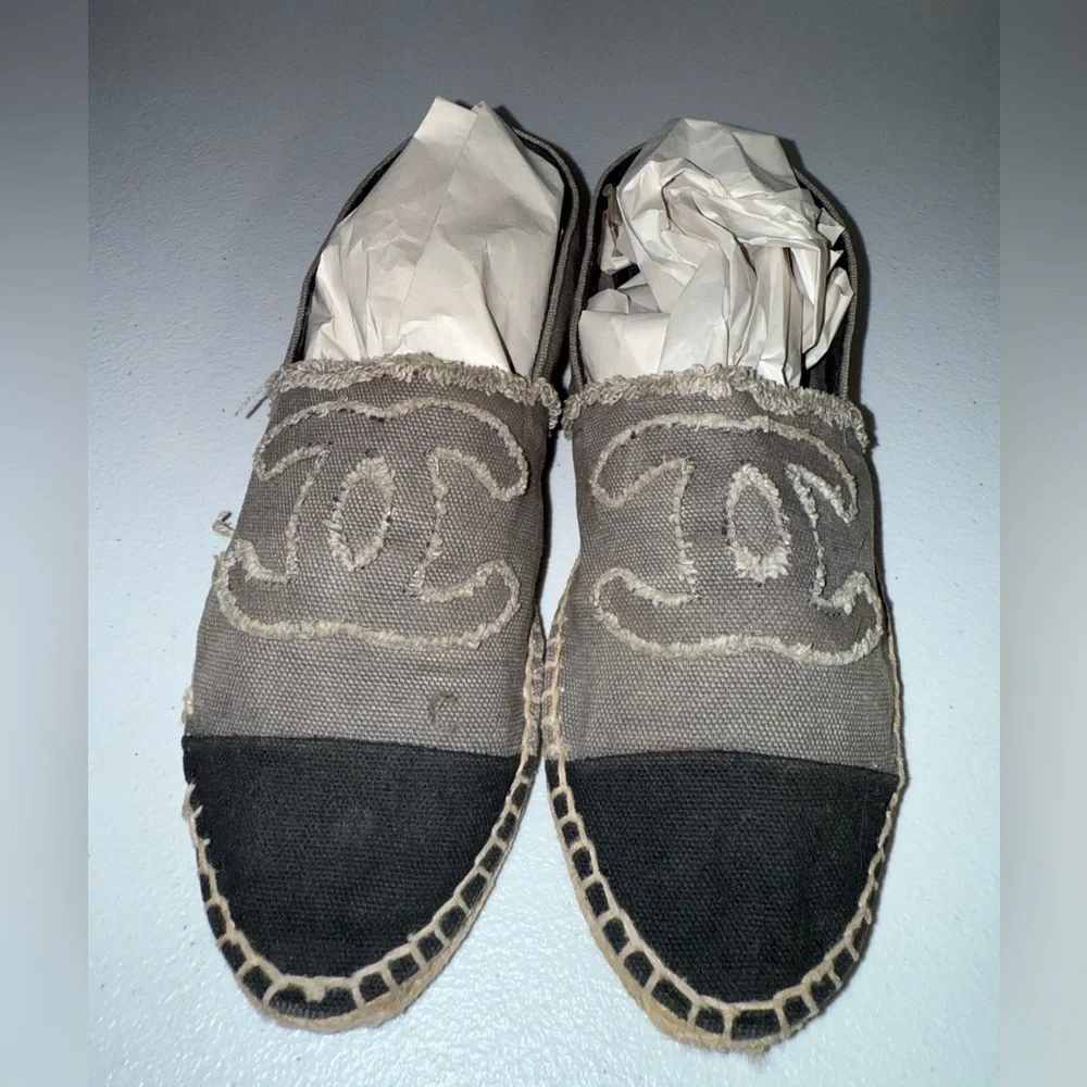 Chanel Grey and Black Canvas Espadrilles Size 38 ( 7.5 US )